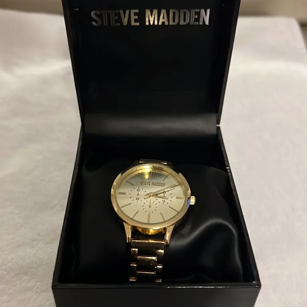 𝅺steve Madden Watch